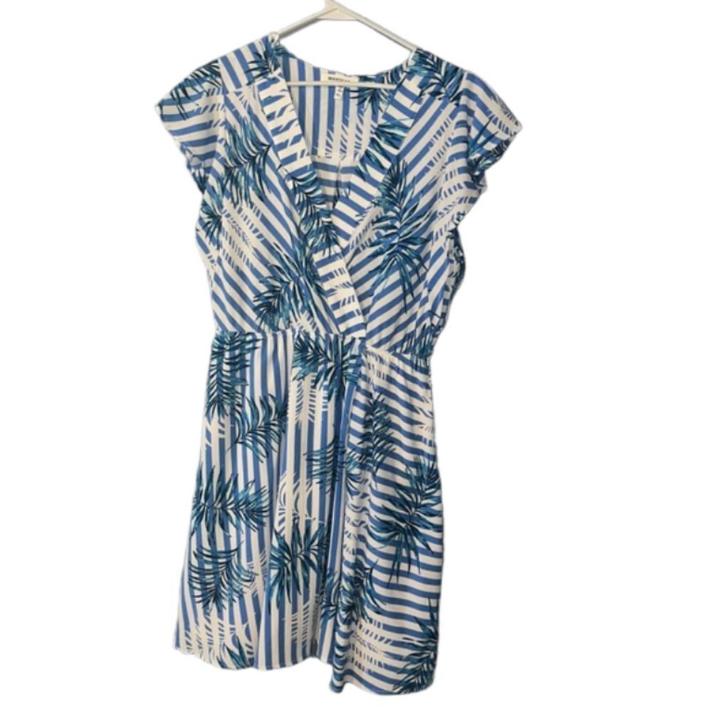 Striped Floral white blue junior dress size XL polyester lined